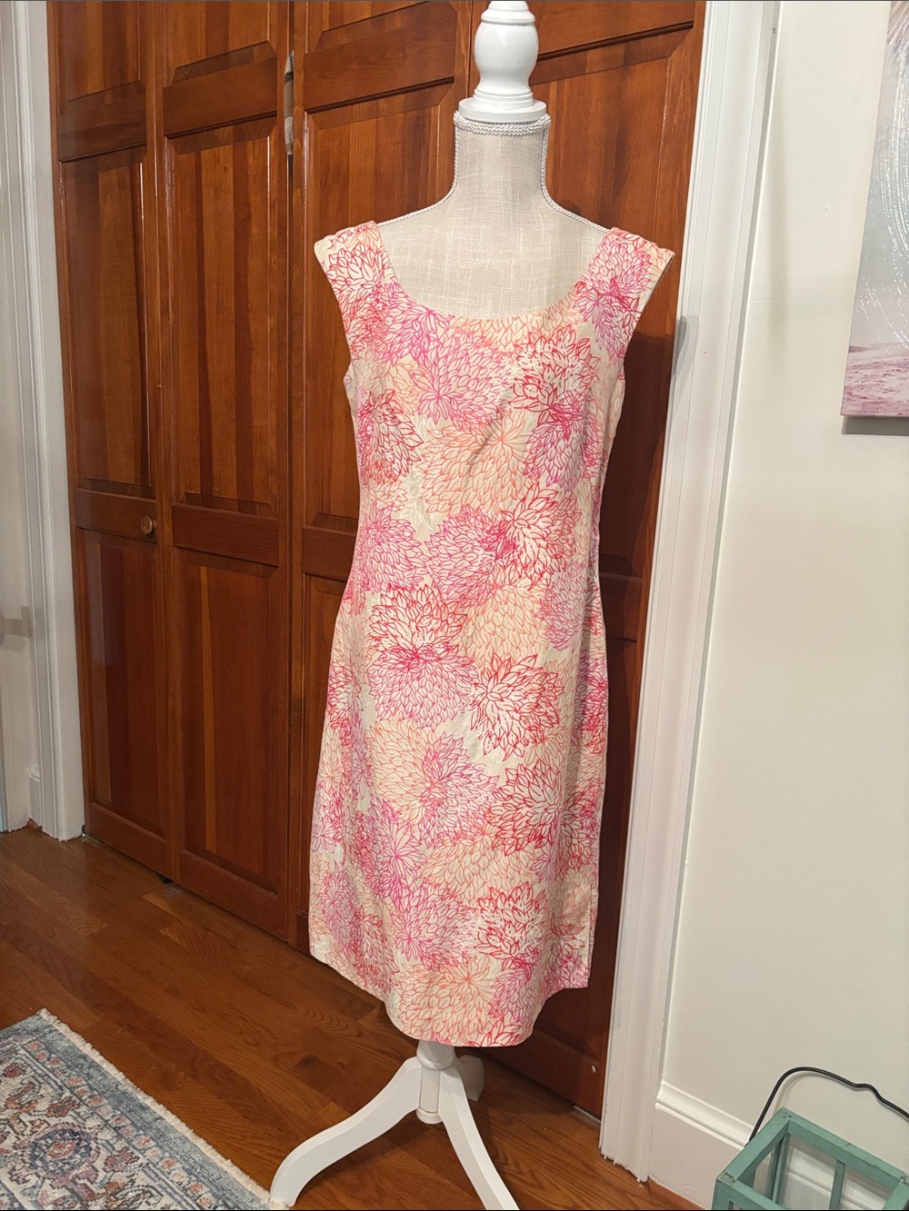 Sigrid Olsen Sleeveless Floral Shift Dress in Pink and Cream